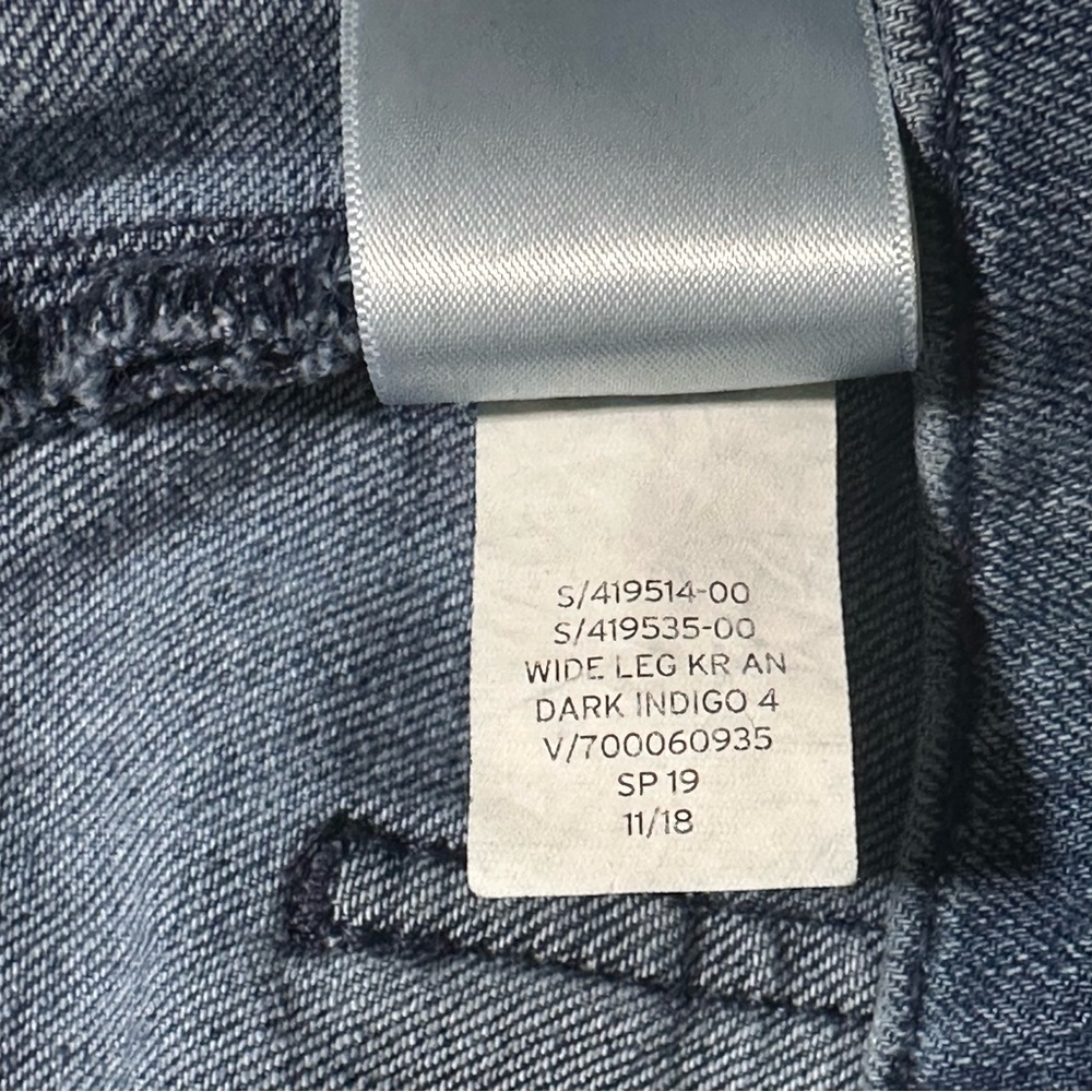 Gap Mid Rise Wide Leg Cropped Jeans Blue Medium Wash Denim Size 26 /2 Petite - Picture 12 of 15